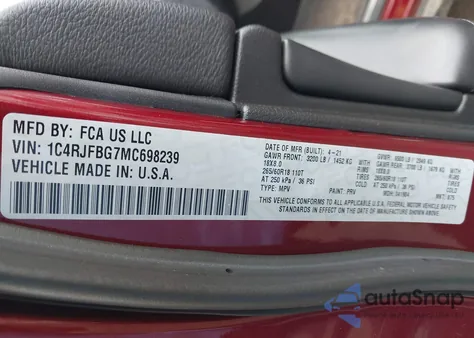 2021 Jeep Grand Cherokee Limited 4X4 from USA, damaged, VIN 1C4RJFBG7MC698239